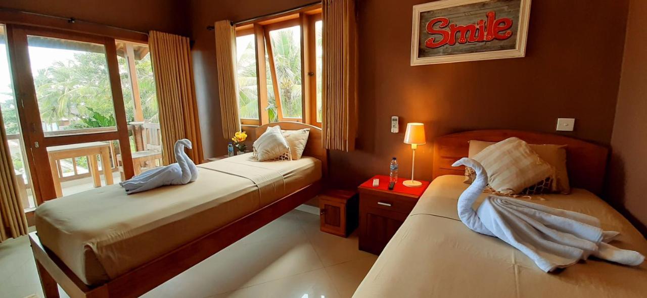 The Point Surfcamp Bali Hotel Пулукан Екстериор снимка