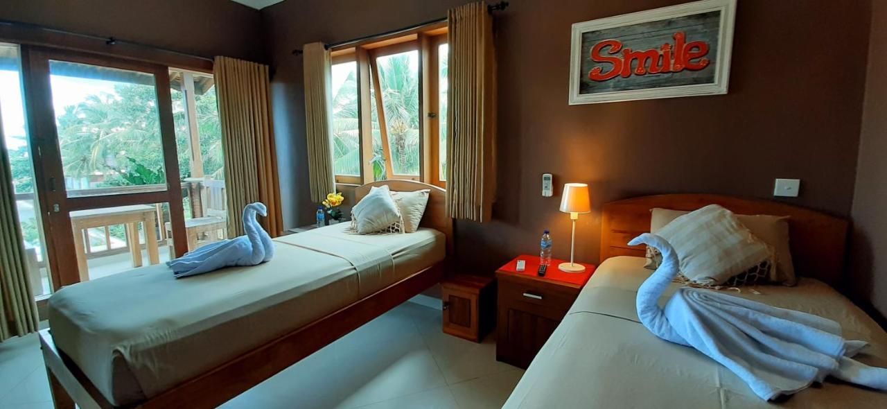 The Point Surfcamp Bali Hotel Пулукан Екстериор снимка