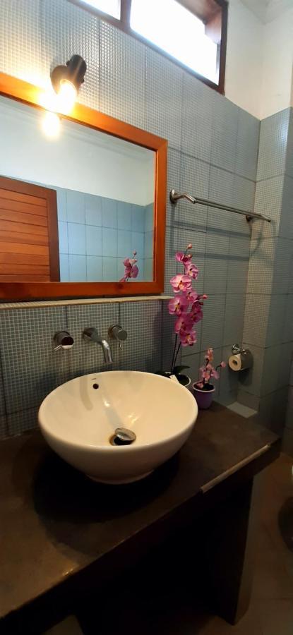 The Point Surfcamp Bali Hotel Пулукан Екстериор снимка